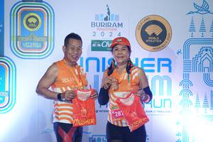 BIB: 
                            <button type="button" onclick="openModal(23595190)" class="btn btn-primary btn-sm float-right btn-popup" data-toggle="modal" data-target=".modal-high-quality">
                        <i class="fas fa-shopping-cart"></i> Add to Cart
                    </button>
                                            <button type="button" onclick="isThisMe(23595190, true)" class="btn btn-success btn-sm float-right btn-popup btn-isme hidden" data-toggle="tooltip" data-placement="bottom" title="นี่คือรูปของคุณใช่ไหม คลิกที่นี่เพื่อเอาเข้าอัลบั้ม">
                        <i class="fas fa-plus"></i> Add to album
                    </button>
                    <button type="button" onclick="isThisMe(23595190, false)" class="btn btn-warning btn-sm float-right btn-popup btn-isnotme hidden">
                        <i class="fas fa-ban"></i> Remove from album
                    </button>